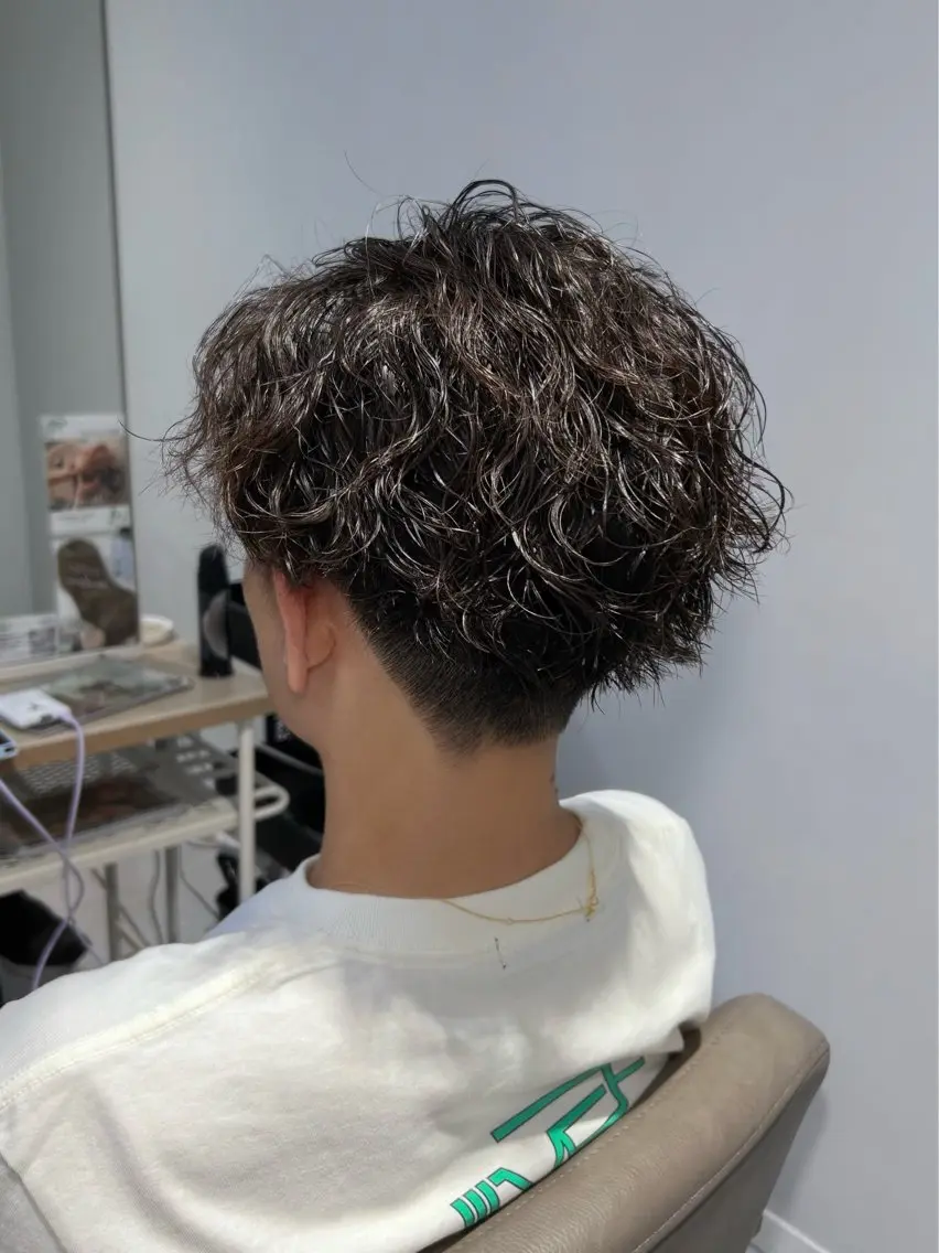 パーマ メンズ カット パーマ レイヤーカット⛓ hina🩶のヘアスタイル