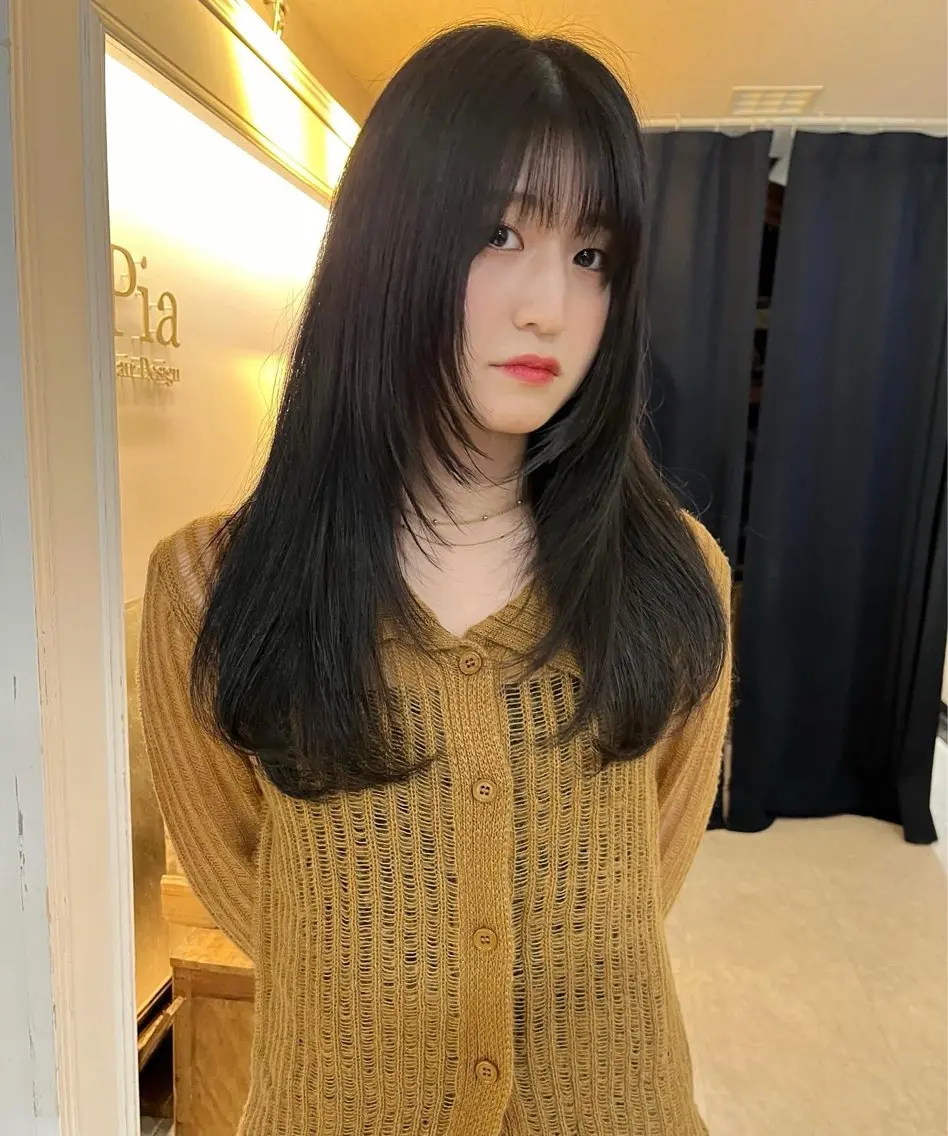 セミロング カラー 顔まわりレイヤー レイヤーカット 似合わせカット カット ヘアカラー トリートメント 松尾太樹 【pia】福岡美容室のヘアスタイル