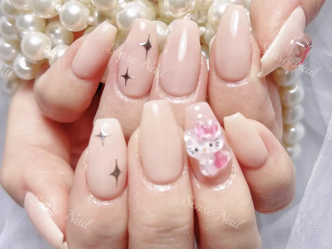 ネイル ハンドネイル ハンドケア ナユキNA.YUKI 新宿店のネイルデザイン