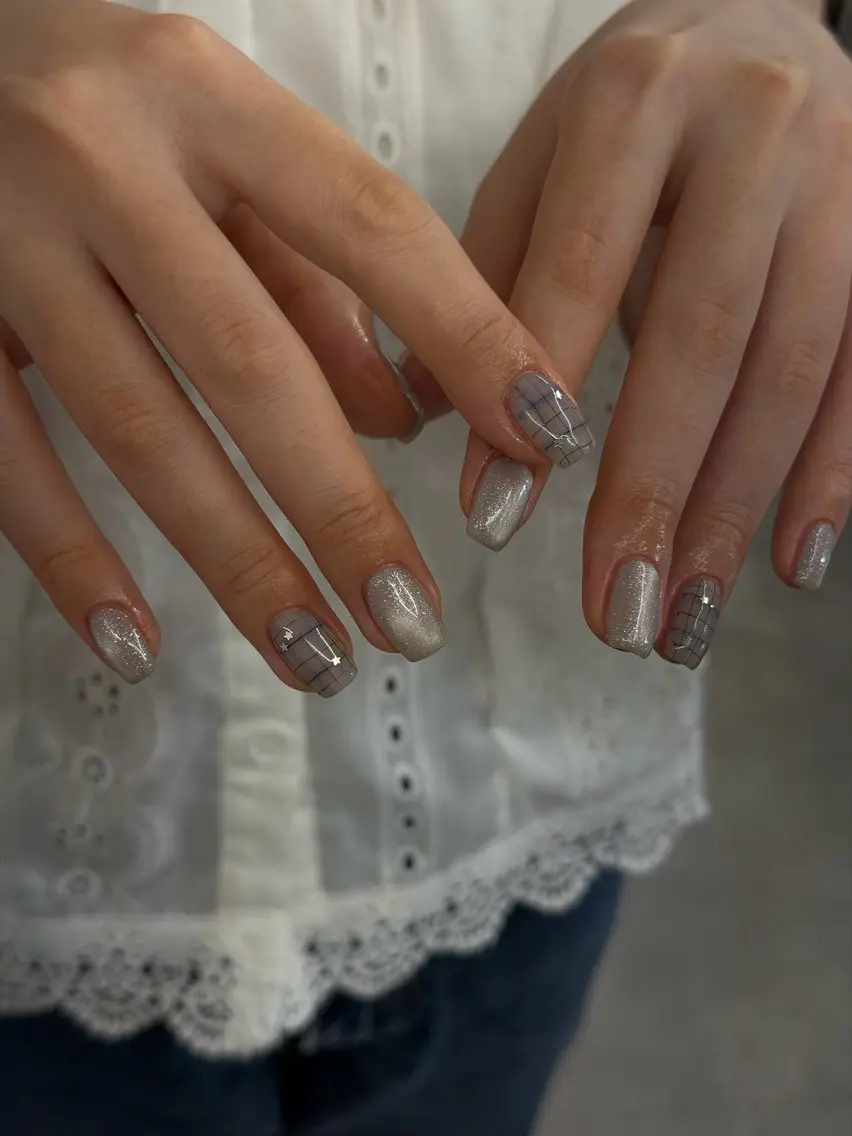 ネイル ブルー クリアネイル ジェルネイル キラキラネイル マグネットネイル ハンドネイル ハンドケア Bana_ Nailのネイルデザイン