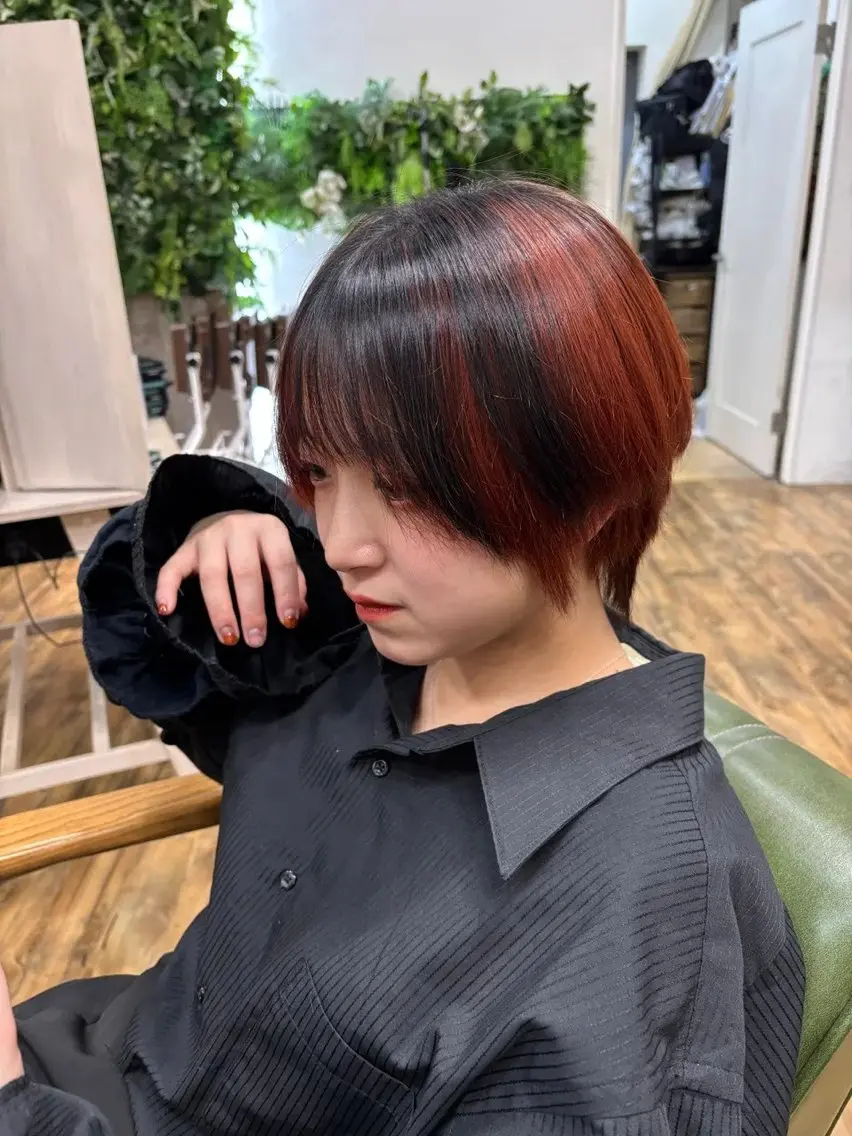 ショート カラー ✨Kplus✨ 熊坂　みのり✨のヘアスタイル