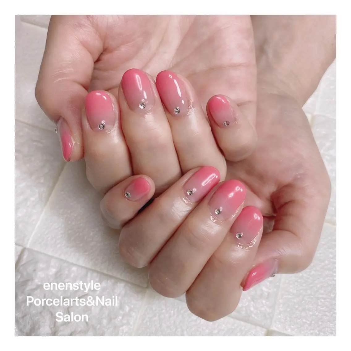 ミディアム ネイル ハンドネイル 🐾enen style 🐾のネイルデザイン