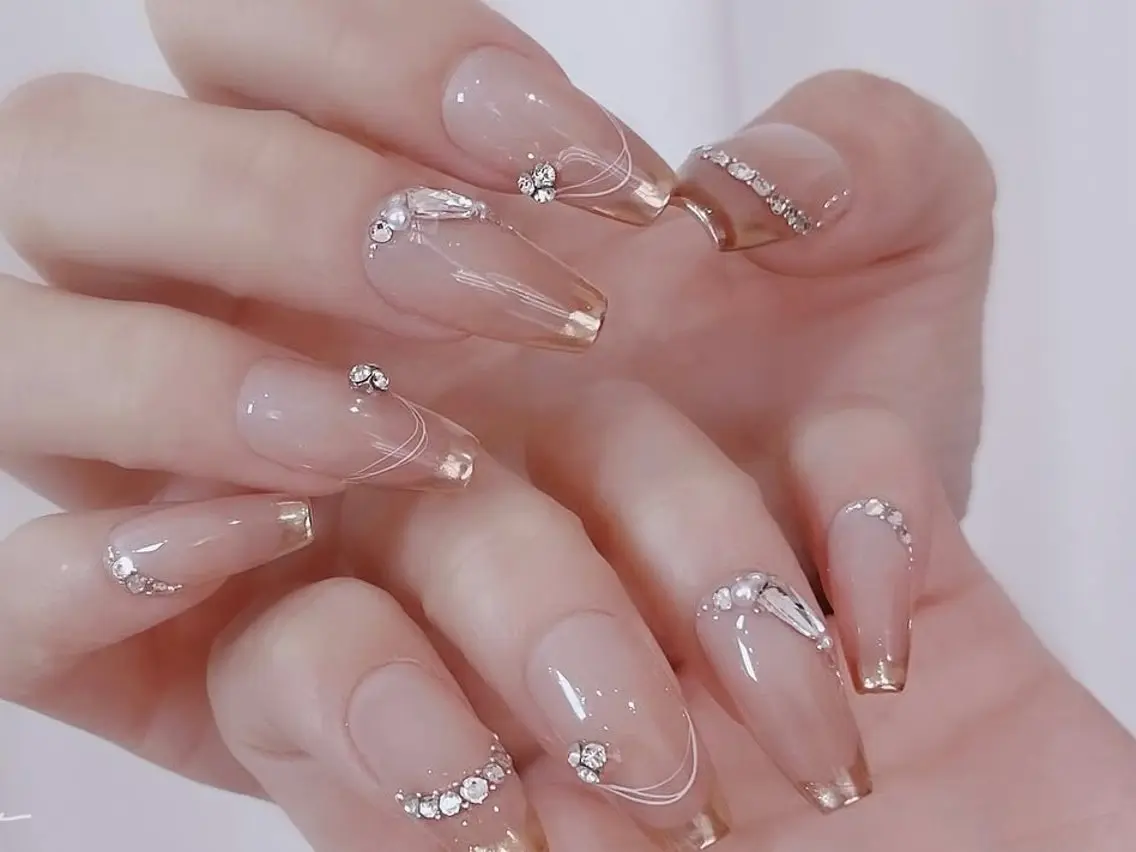 ネイル ハンドネイル ハンドケア Nova Nail Nambaのネイルデザイン