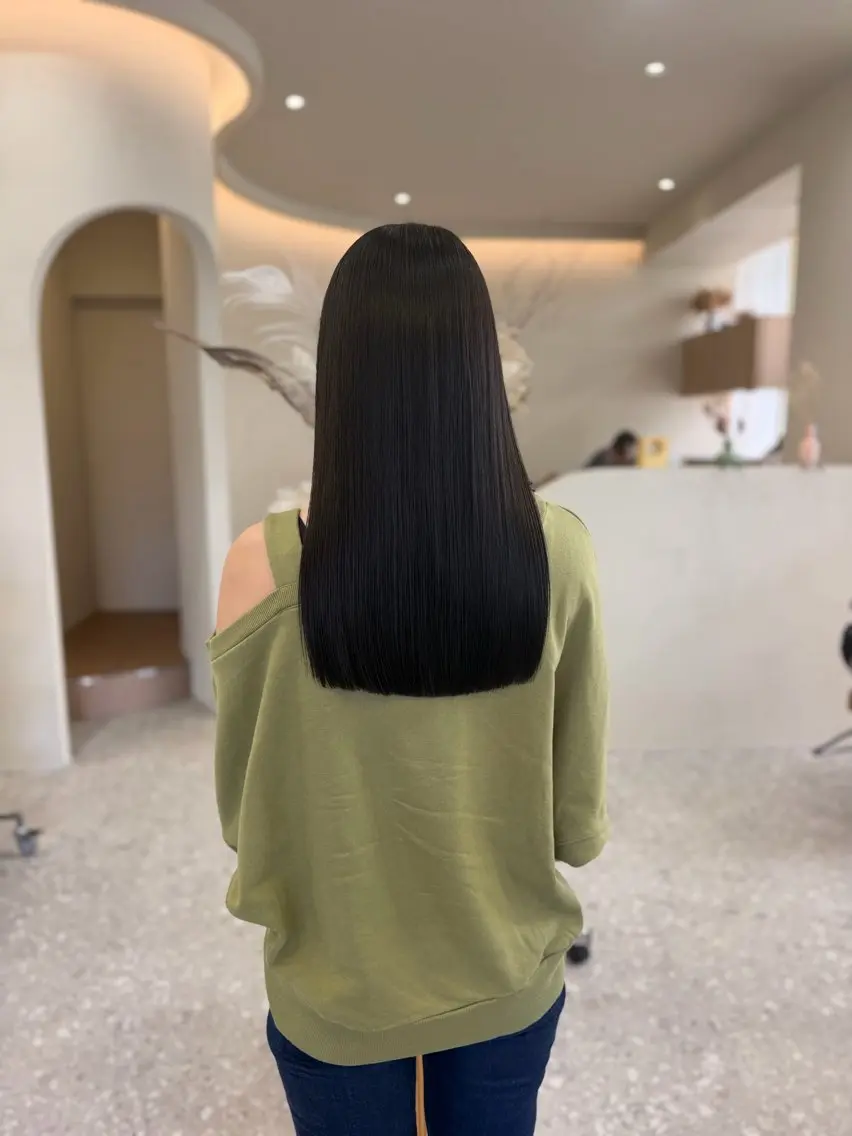 セミロング カット ヘアカラー yim_ otowaのヘアスタイル