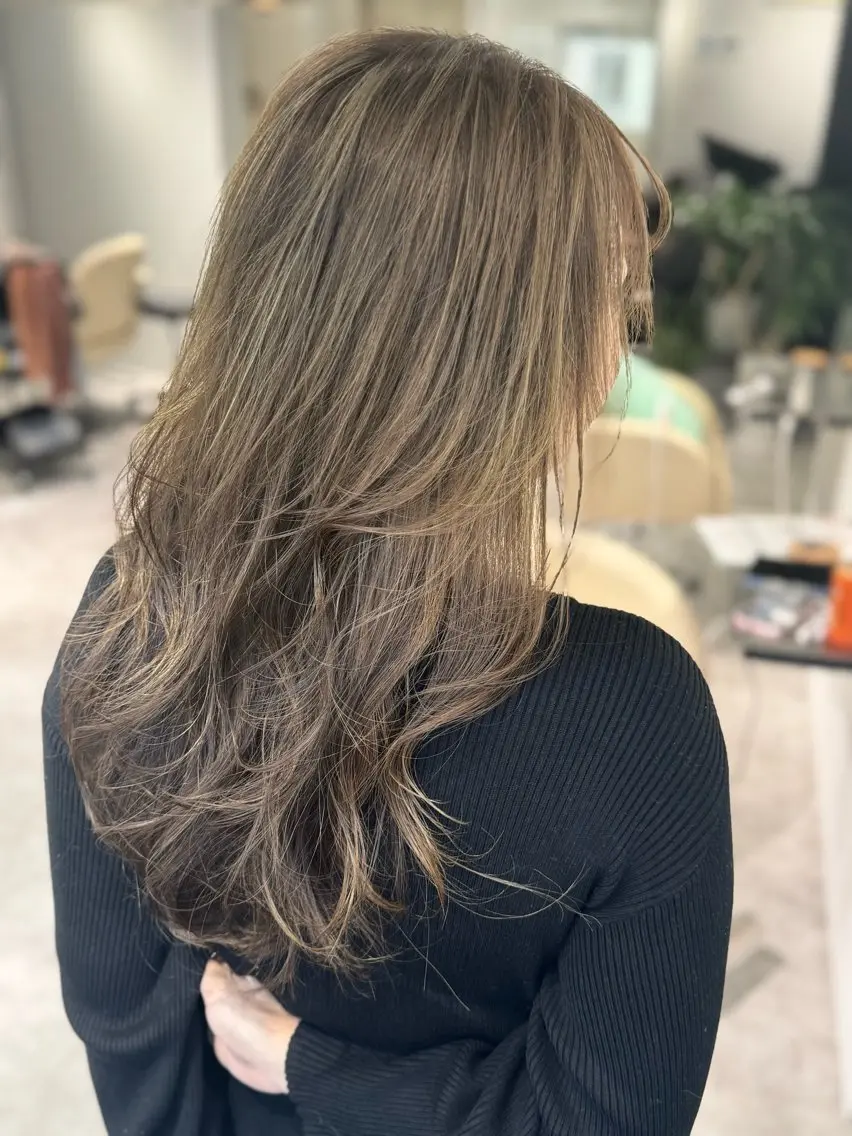 ロング カラー ハイライトカラー ハイライト 夜23時まで予約🉑 reverieあきらのヘアスタイル