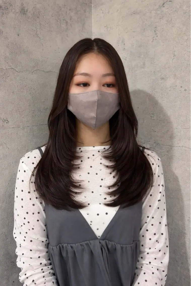 セミロング カラー ブラウンカラー チョコレートブラウン レイヤーカット カット ヘアカラー トリートメント パーソナルカラー 診断🍀マリンのヘアスタイル