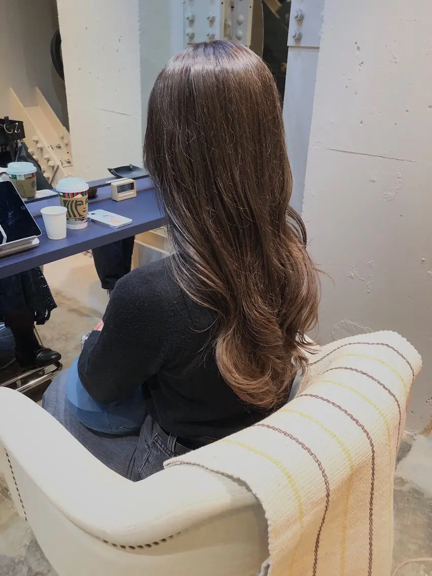ヘアカラー＋4ステップトリートメント ¥9900の写真