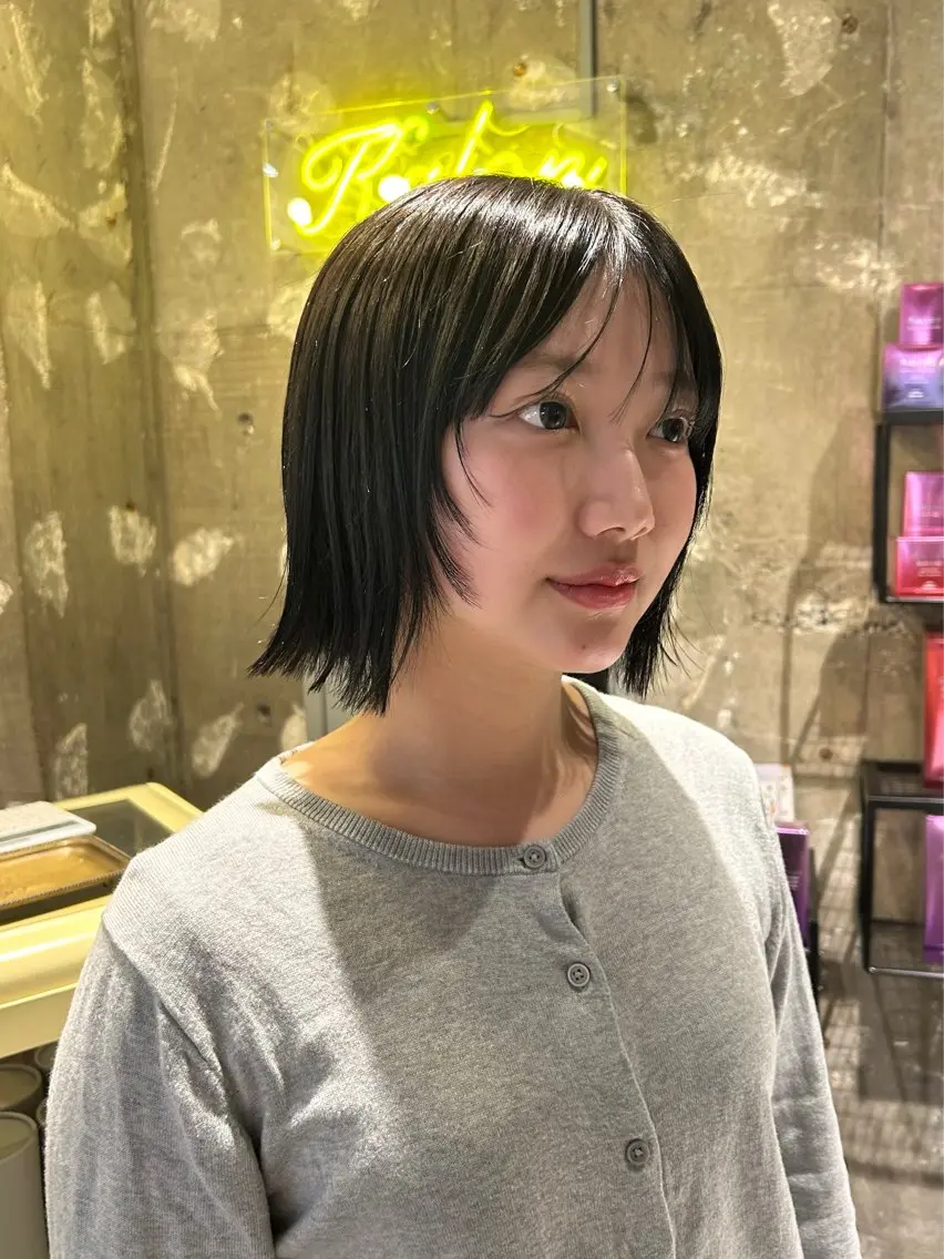 ショート ボブレイヤー ボブ レイヤーカット zest kalonのヘアスタイル