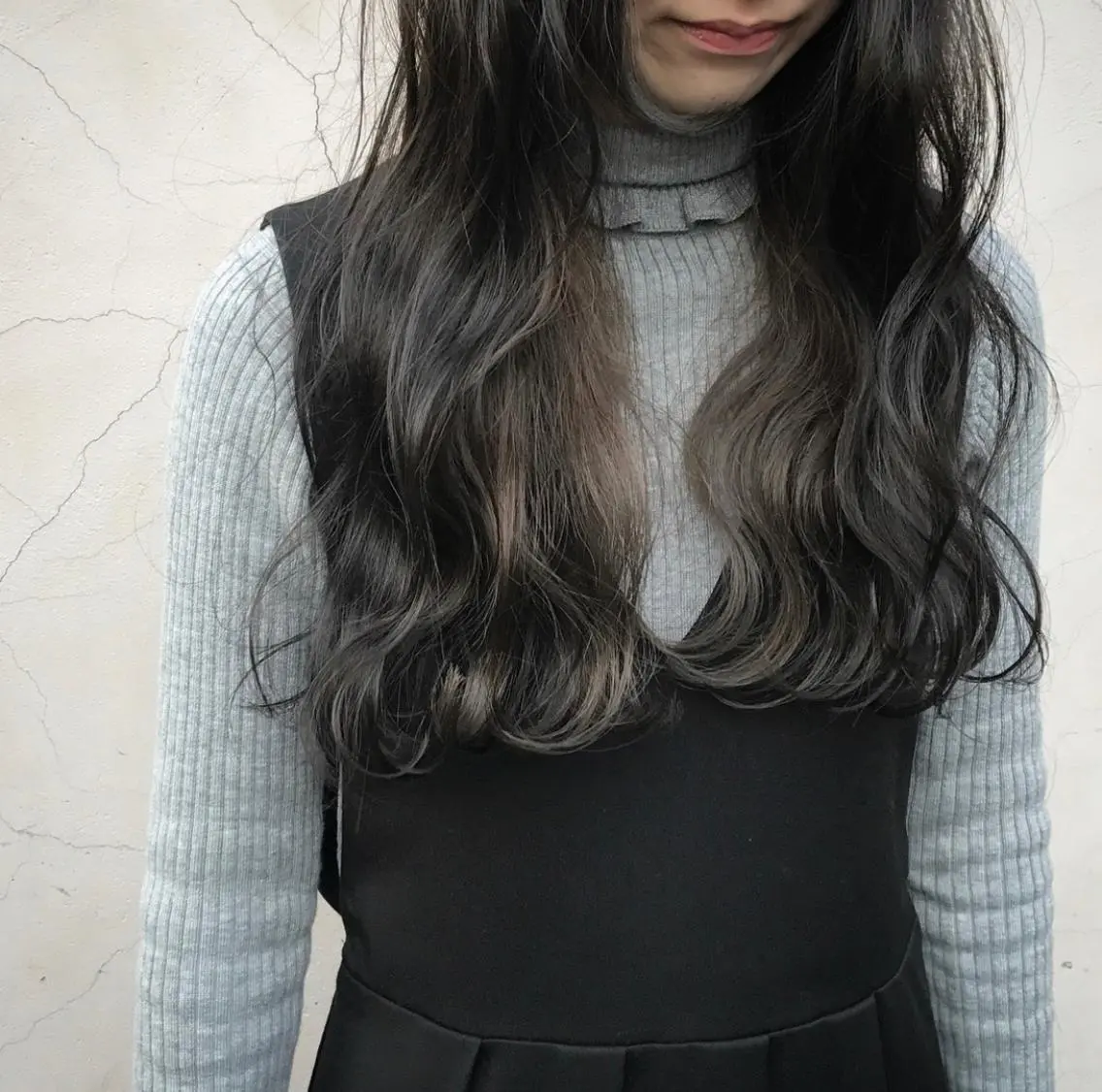 ロング アッシュ son hair HIROEのヘアスタイル