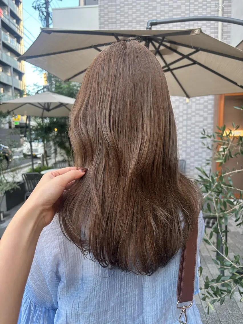 セミロング カット ヘアカラー トリートメント 透明感カラー 人気NO.1MIYUのヘアスタイル