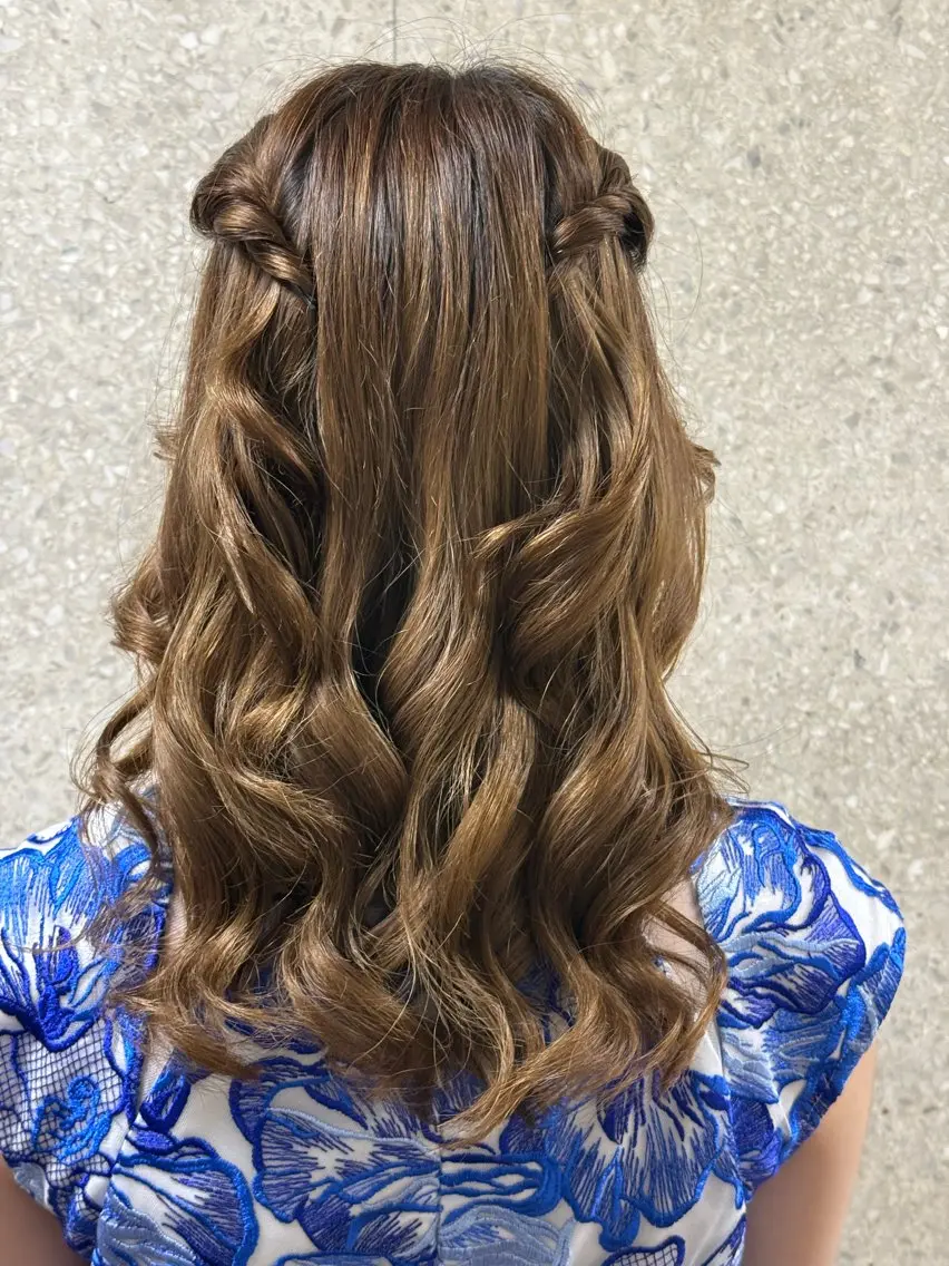 セミロング 川尻 房枝のヘアスタイル