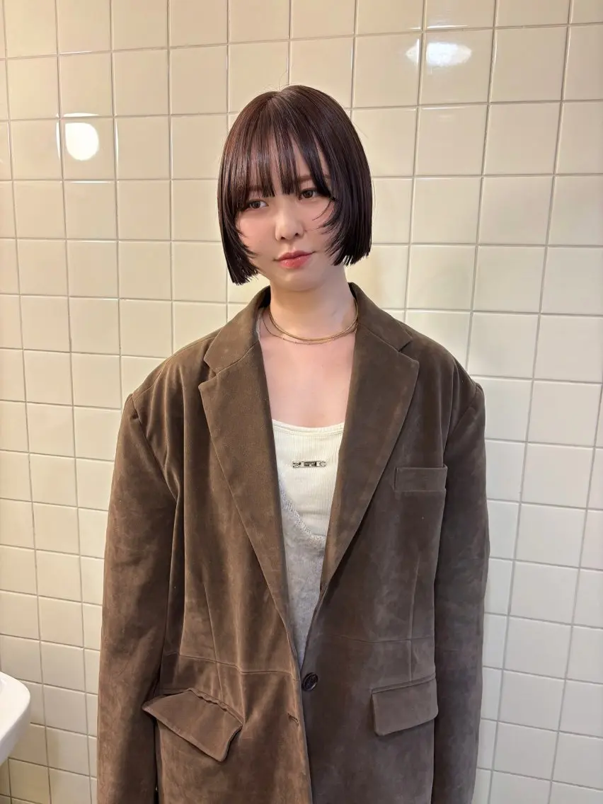 ミディアム カラー ヘアカラー トリートメント 縮毛矯正ボブ&顔まわ レイヤー♡TOMOEのヘアスタイル