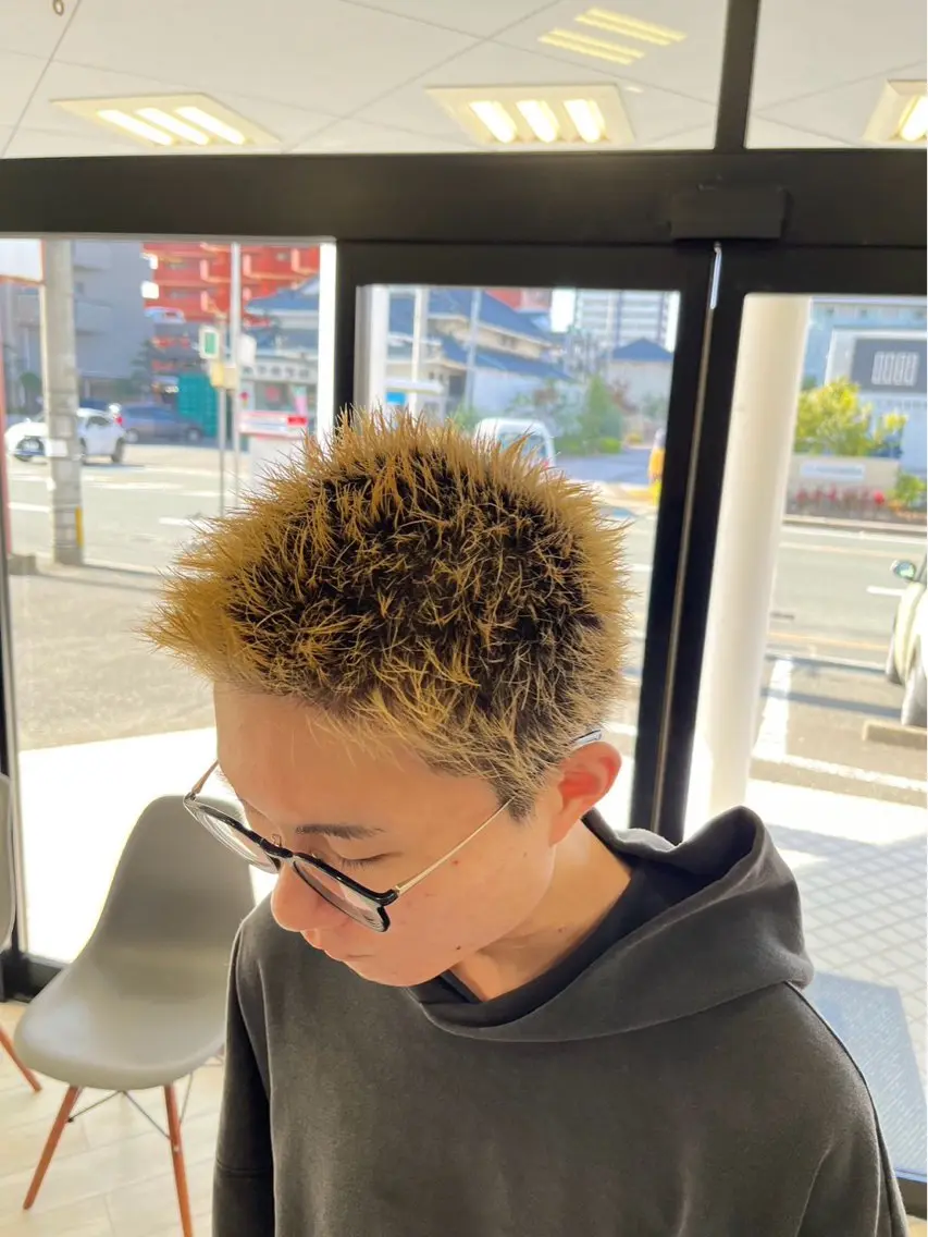メンズ スパイキーショート 村上 佳織のヘアスタイル