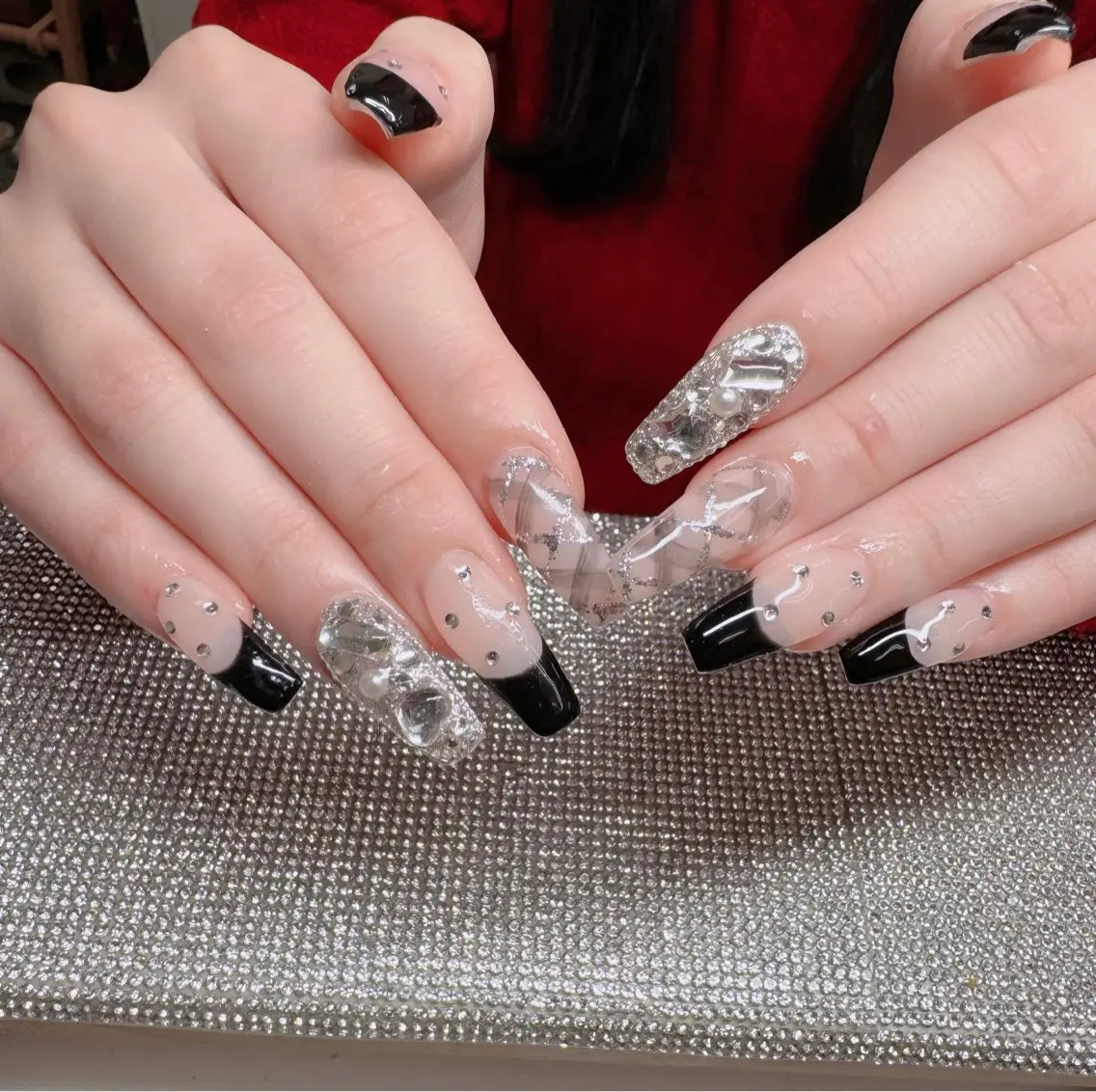 ネイル オーロラネイル フレンチネイル ジェルネイル ハロウィン キラキラネイル H.baby Nail Salonのネイルデザイン