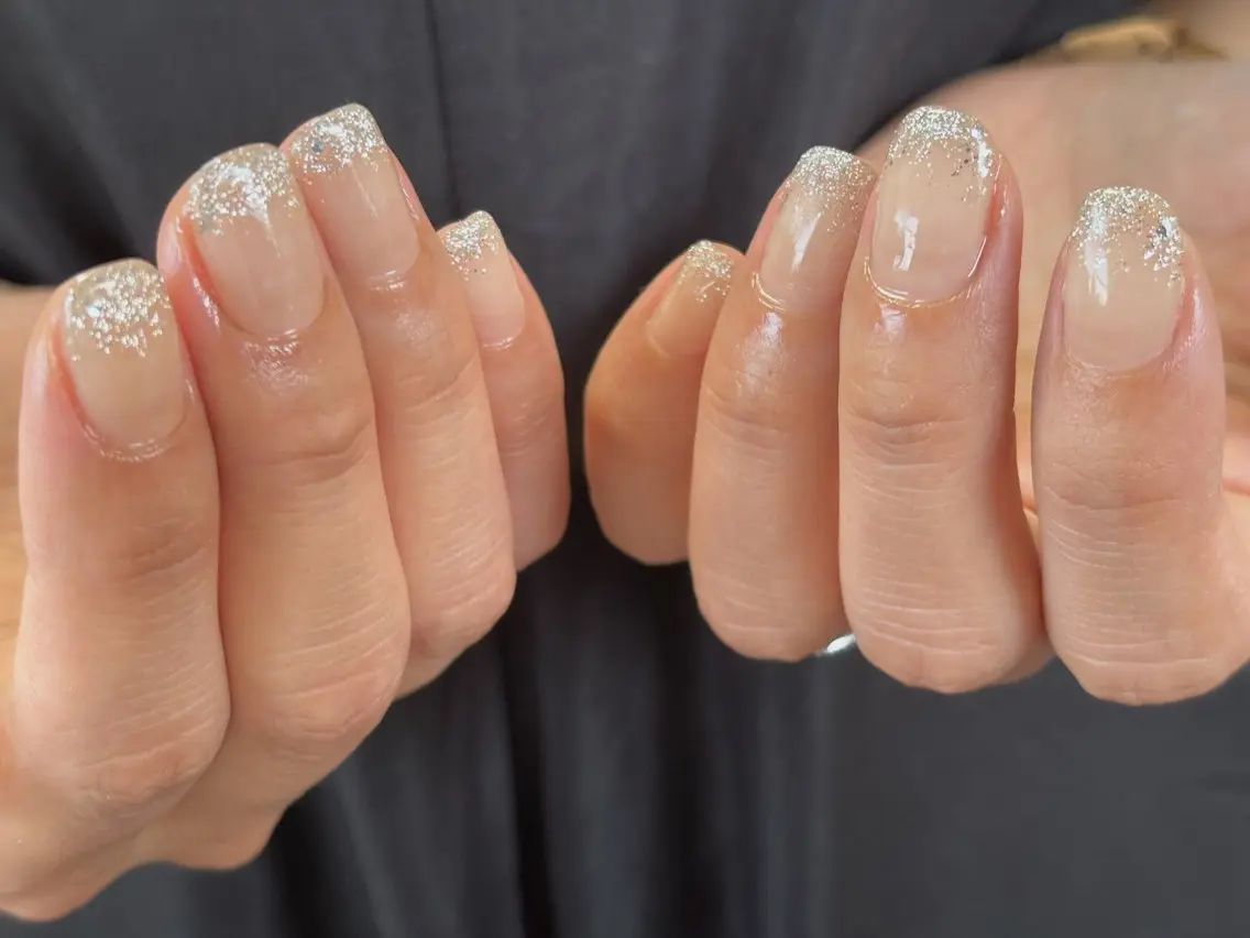 ネイル ジェルネイル グラデーション キラキラネイル マグネットネイル ニュアンスネイル ハンドネイル tamu nail 　金町のネイルデザイン