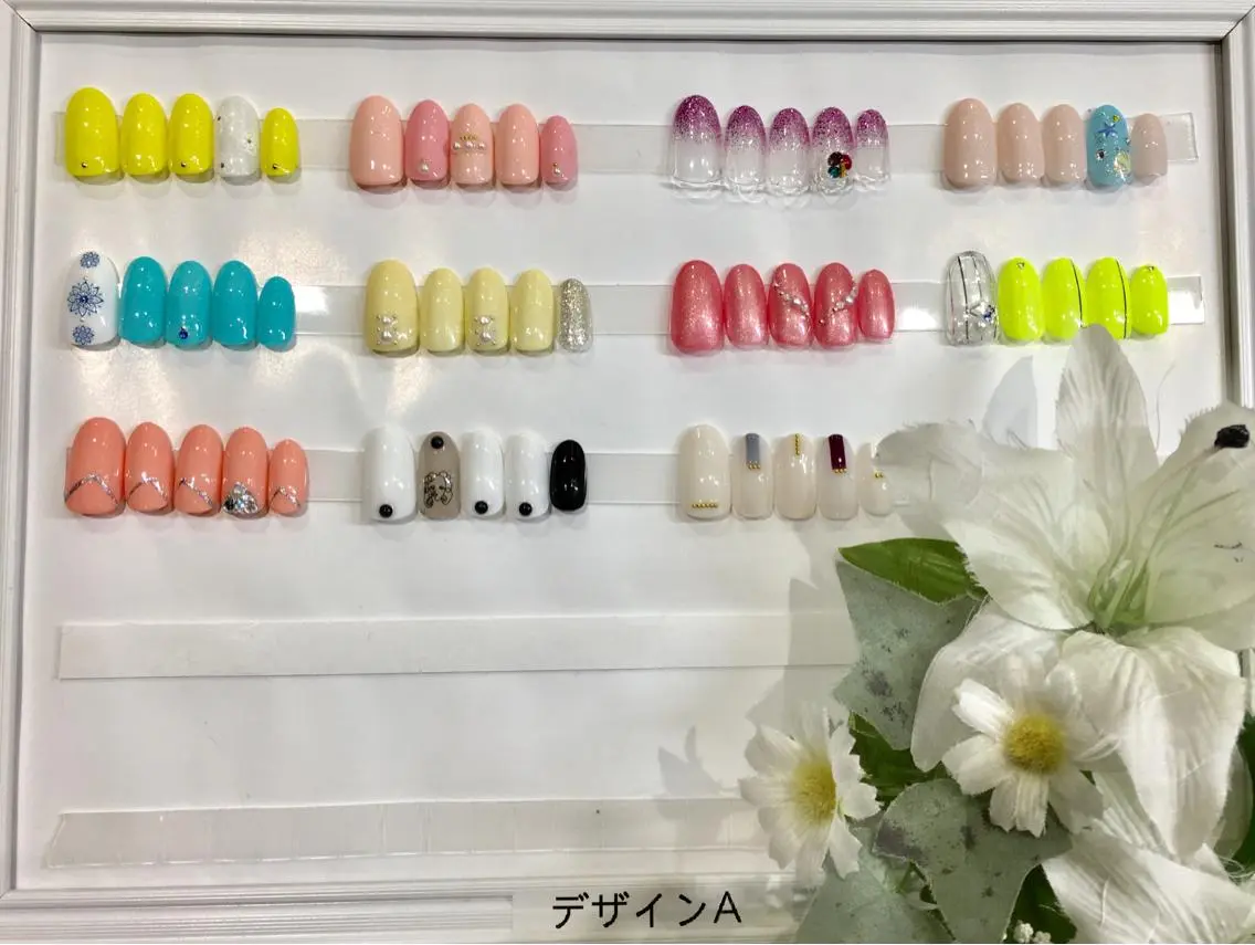 ネイル 持ち込み ストーンネイル 佐藤 まりえのネイルデザイン