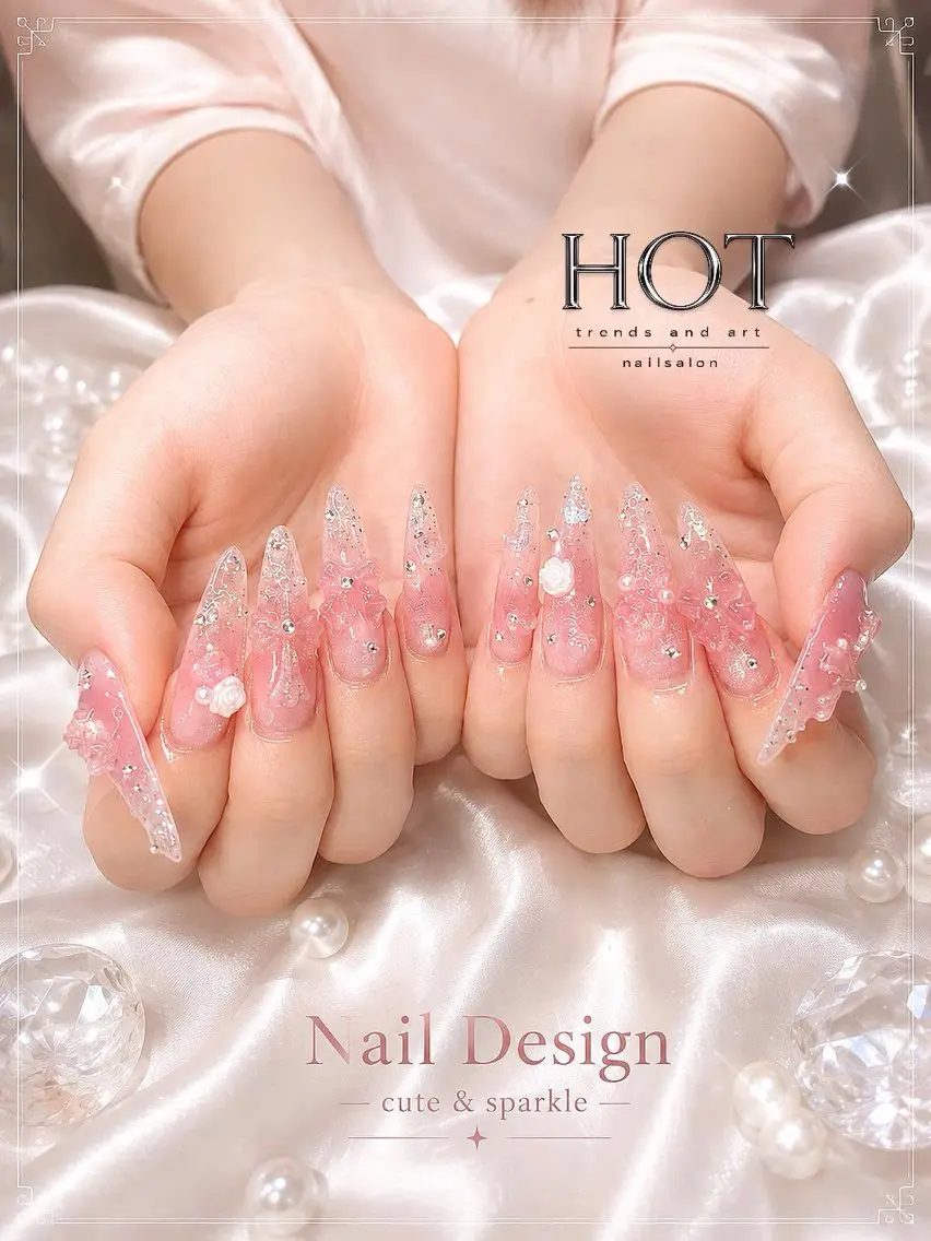 ネイル アートネイル オーロラネイル クリアネイル 長さ出し フレンチネイル ハンドネイル HOT Nail Salonのネイルデザイン