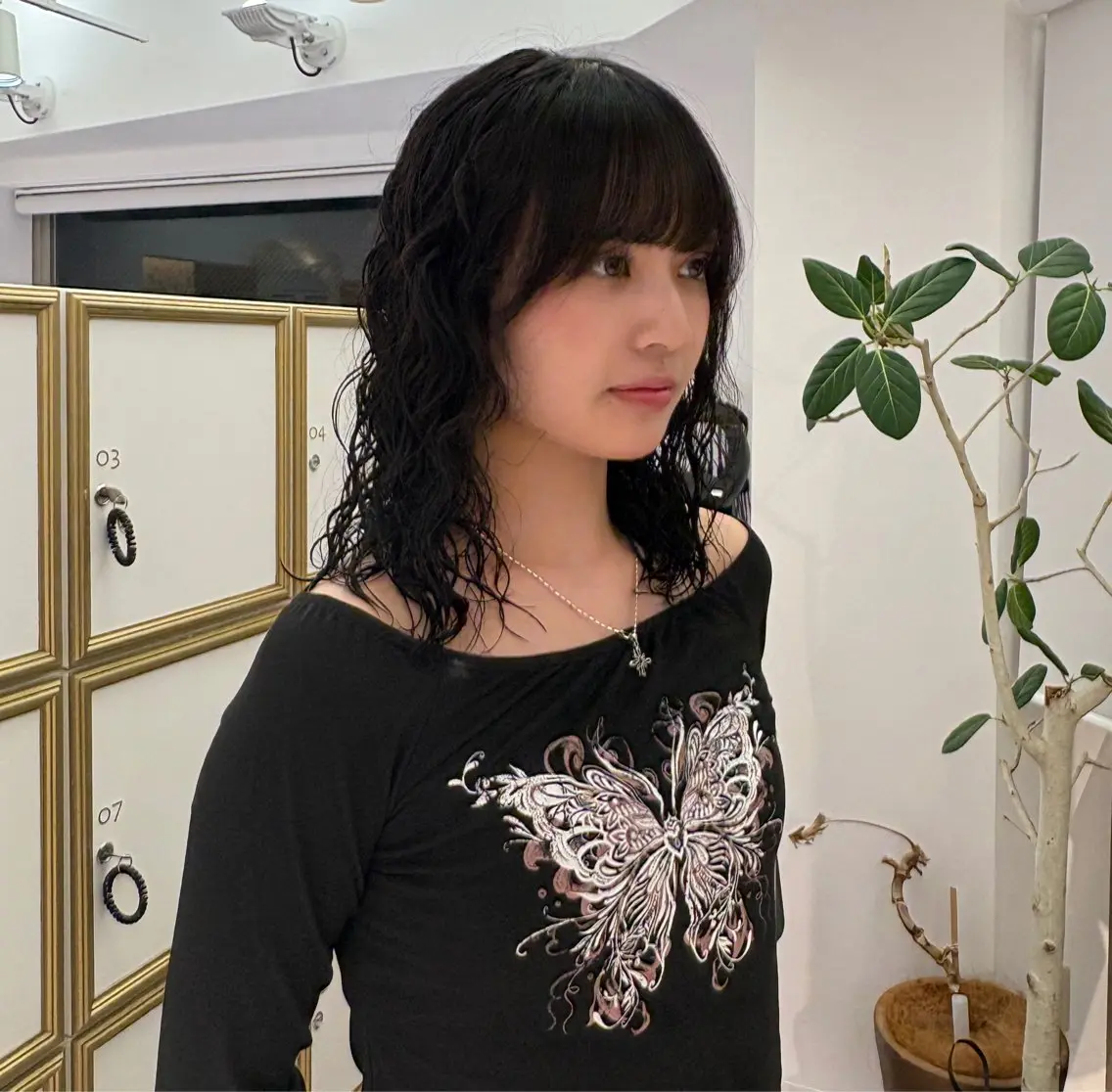 ミディアム パーマ 山野 華愛のヘアスタイル