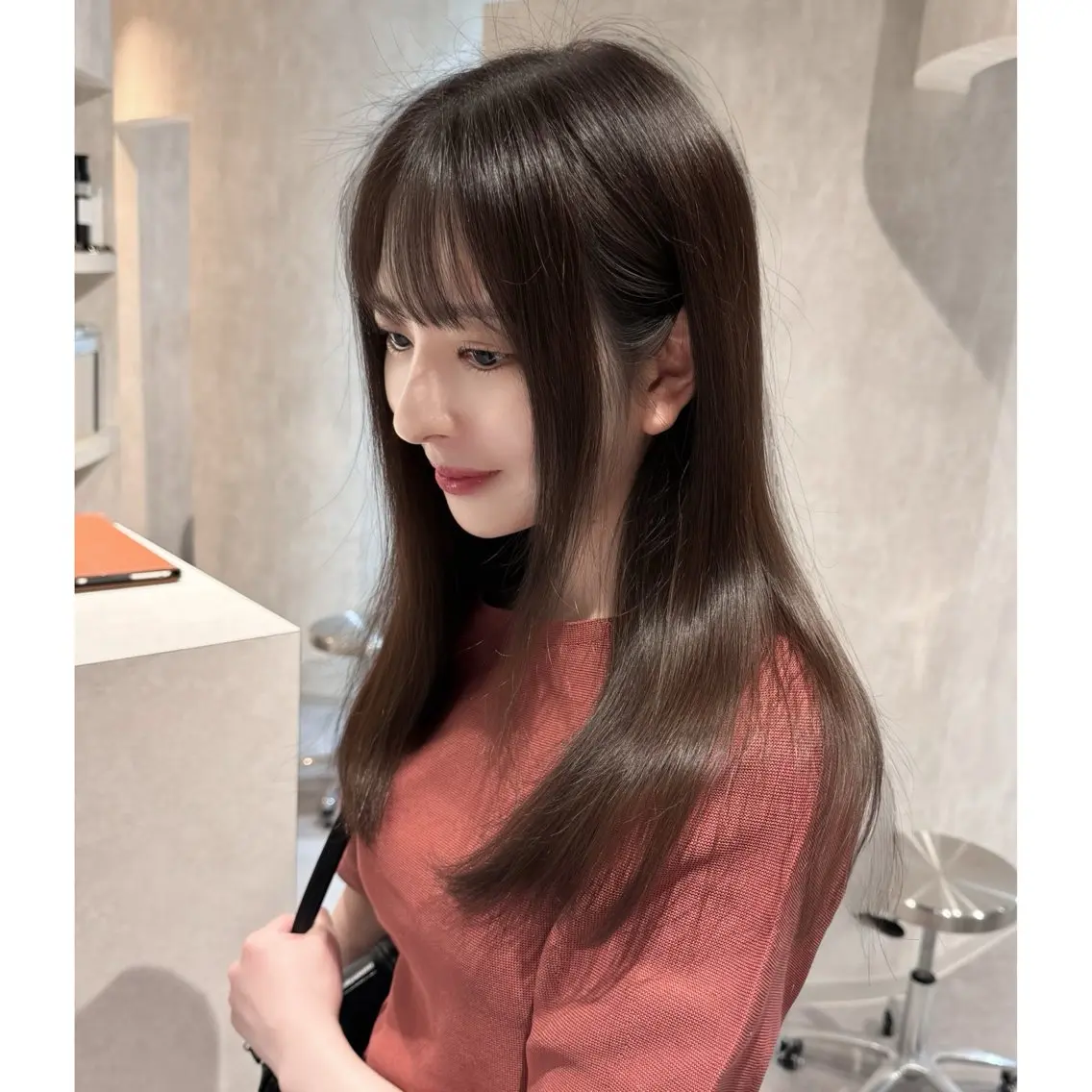 前髪+顔周りカット+カラー(ブリーチなし)の写真