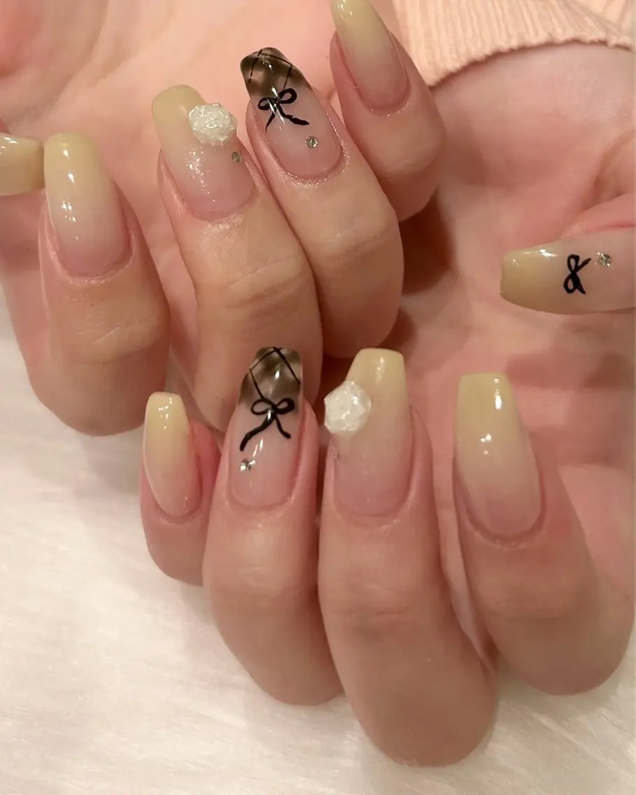 ネイル ハンドネイル EmaNail🎀 Haaruのネイルデザイン