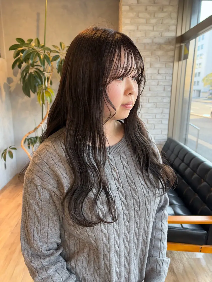 ロング カラー アッシュ 透明感カラー ラベンダーカラー ラベンダーアッシュ 迫 裕美のヘアスタイル