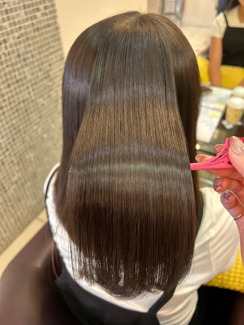 セミロング 縮毛矯正 縮毛矯正 トップスタイリスト 林すずかのヘアスタイル