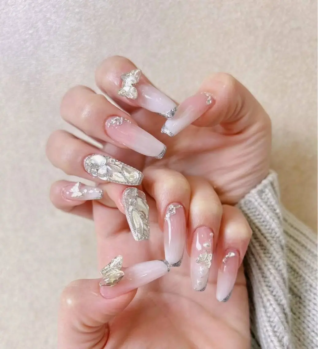 ネイル アートネイル フラワーネイル フットネイル ジェルネイル ゴージャス Babarla Nailのネイルデザイン