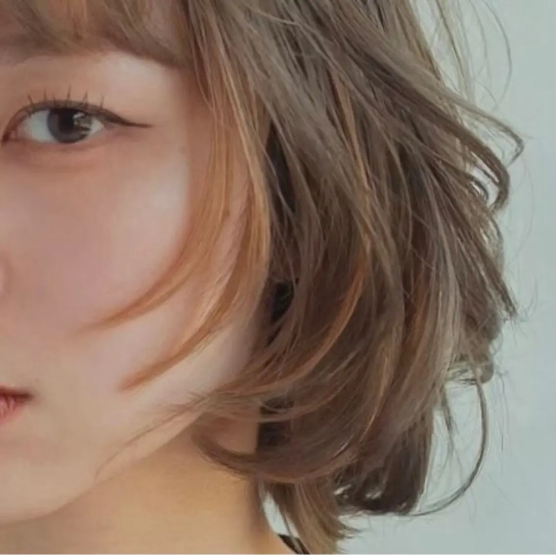 ショート カラー miiko🌼 大人カラーのヘアスタイル
