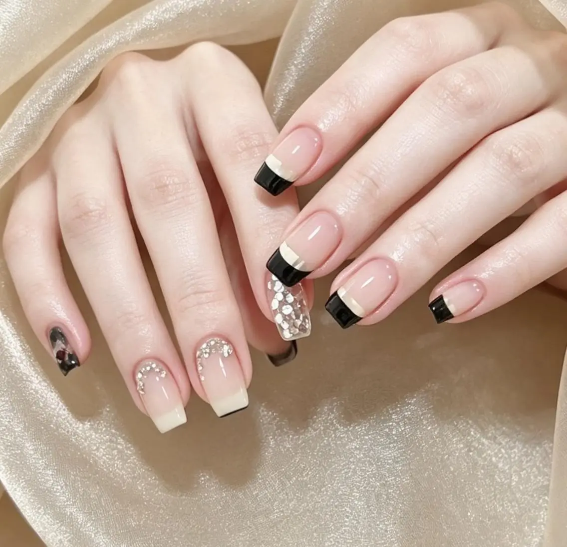 ネイル ハンドネイル 🎀 NaNa_nailのネイルデザイン