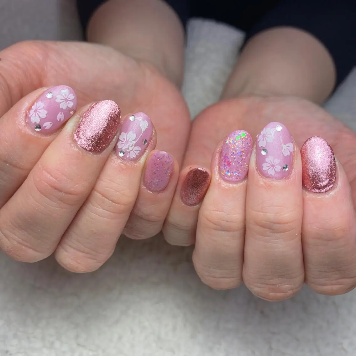 ネイル 桜ネイル 春ネイル ハンドネイル COCO +のエステ・リラクイメージ