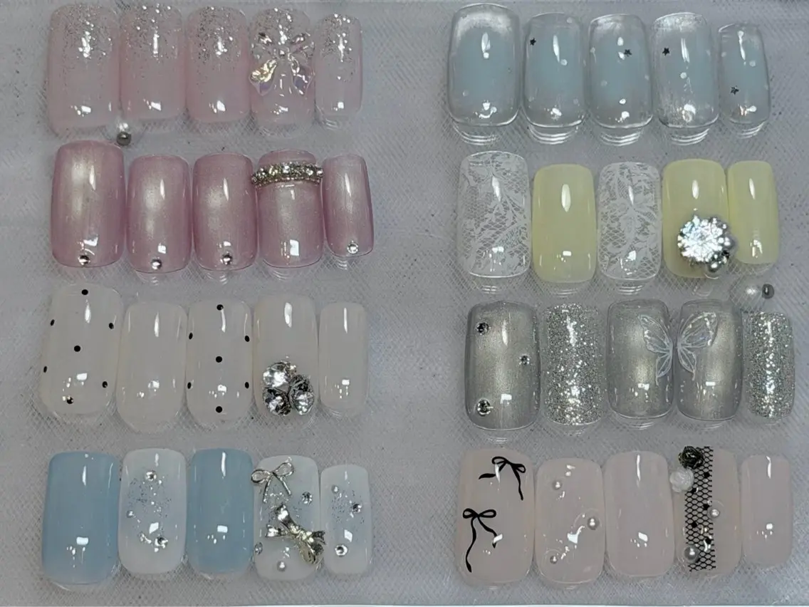 ネイル クリアネイル フラッシュネイル フラッシュマグ フレンチネイル 韓国ネイル Luana nailのネイルデザイン
