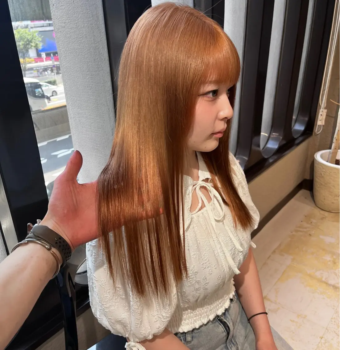 セミロング 💖艶ハイトーン髪質 改善💖ケンシンのヘアスタイル