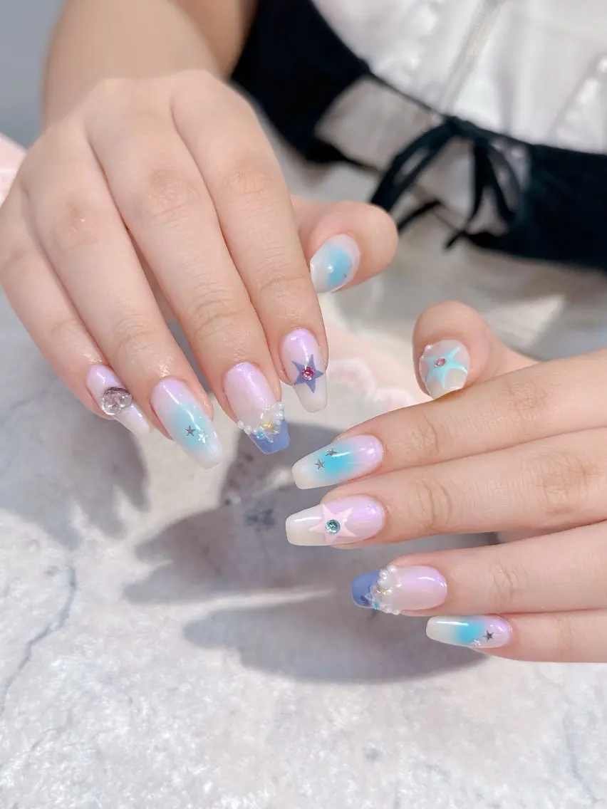 【付け替えオフ込み】長さ出し10本＋やり放題🎀の写真