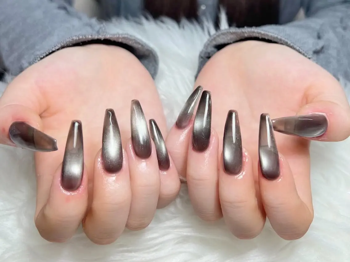ネイル AURA NAIL🎀💅のネイルデザイン