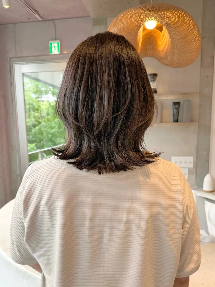 ミディアム カラー 中林 友梨のヘアスタイル