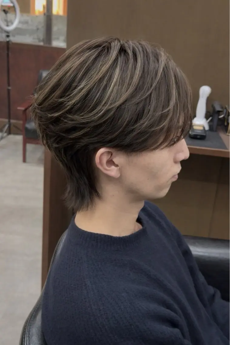 ショート ハイライト ウルフカット カット ヘアカラー 藤中 隆悟のヘアスタイル