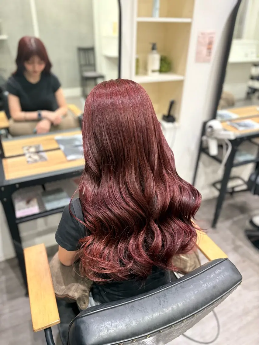ロング カラー nijika/ 艶カラー🫧のヘアスタイル