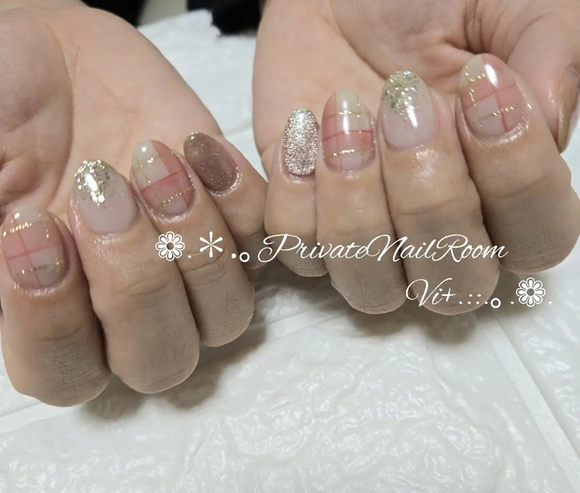 ネイル ハンドネイル Nail Room Vi+のネイルデザイン