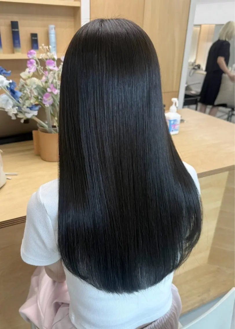 ロング トリートメント 湯浅 葵のヘアスタイル