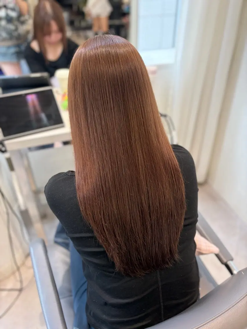 ロング カラー ベージュカラー ヘーゼル ヘアカラー 伊原 愛実のヘアスタイル