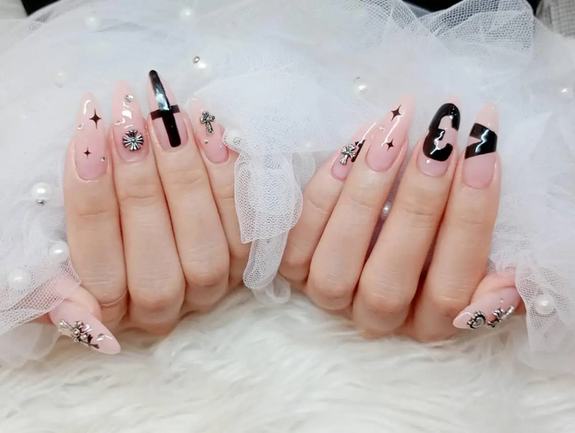 ネイル ハンドネイル ハンドケア The Nail💗 PIPIのネイルデザイン