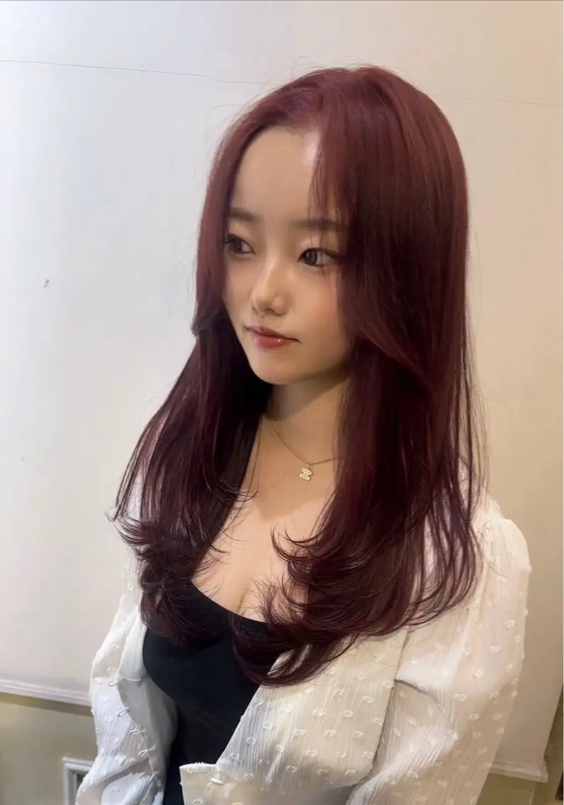 ロング カラー レイヤー×艶髪特化 マネージャー安藤光司のヘアスタイル