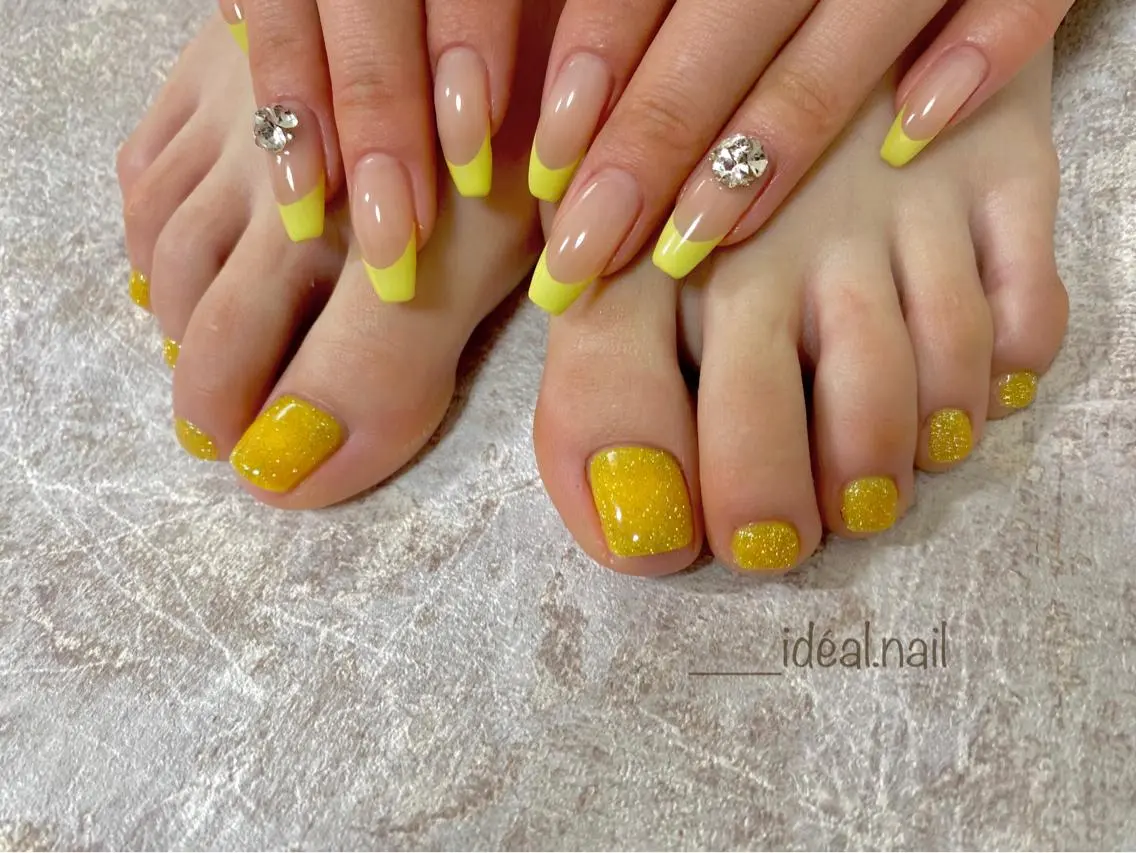 【minimo限定価格🫧】オフ込み・フット👣ワンカラーネイル♡＋1色サービス✨の写真