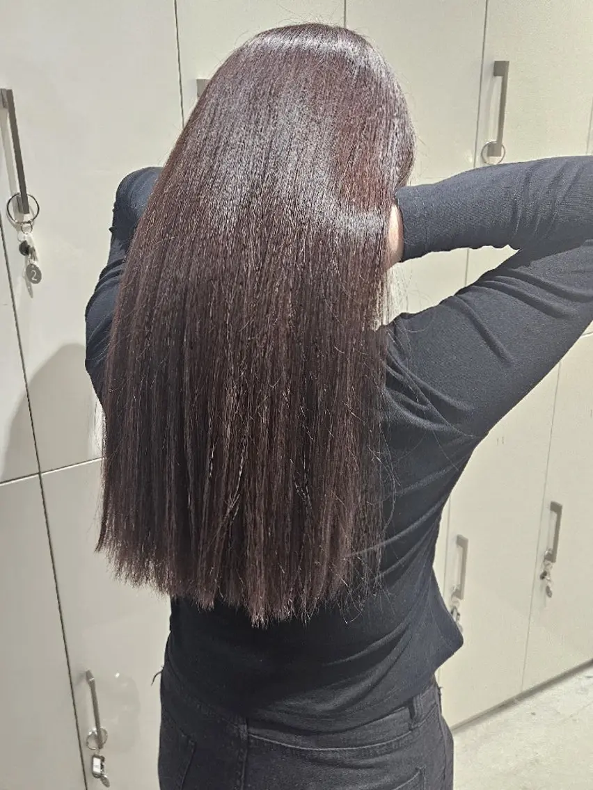 カラー 宮本 愛梨のヘアスタイル