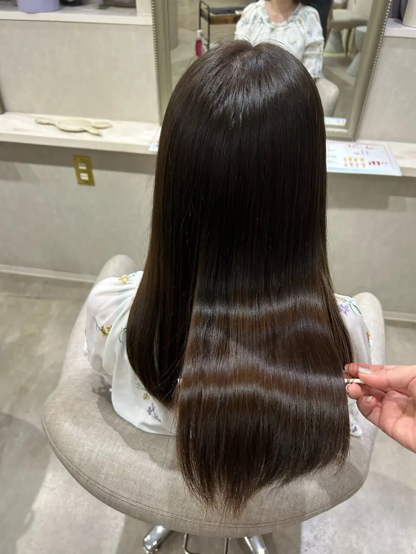 ロング カラー ブラウンカラー モカブラウン ナチュラルブラウン 顔周りカット 髪質改善 💠 AYAKA💠のヘアスタイル