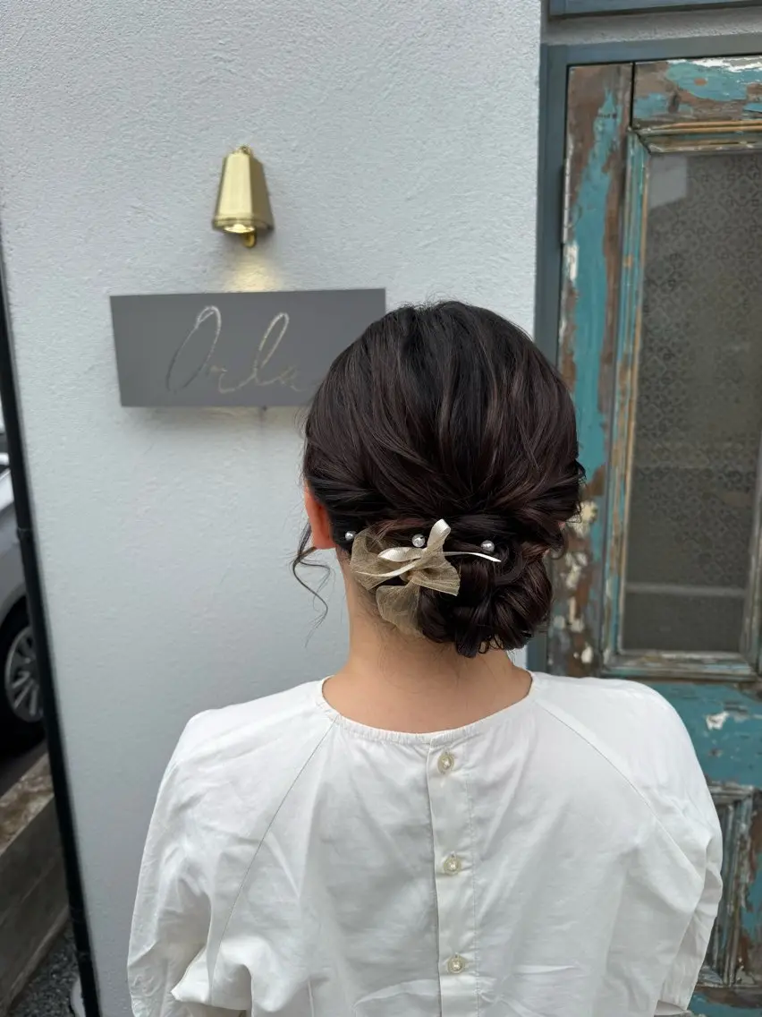 セミロング ヘアアレンジ ヘアセット Orla 🌿chiekoの眉毛・アイブロウイメージ