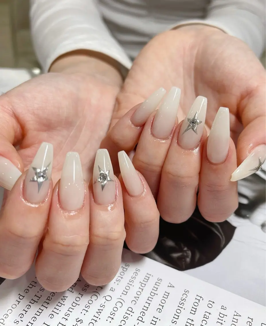 ネイル 韓国ネイル 春ネイル 夏ネイル ネイルチップ ワンホンネイル FLY Nail Salonのネイルデザイン