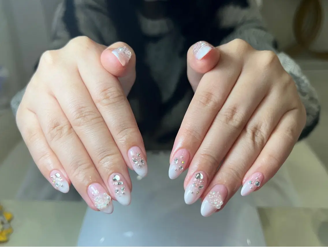 ネイル ボルドー ブラウン チークネイル ドット フットネイル ハンドネイル ハンドケア VAN NAIL 海老名展のネイルデザイン