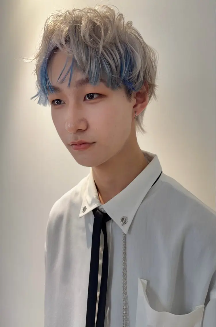 ショート カラー 小平 琳のヘアスタイル