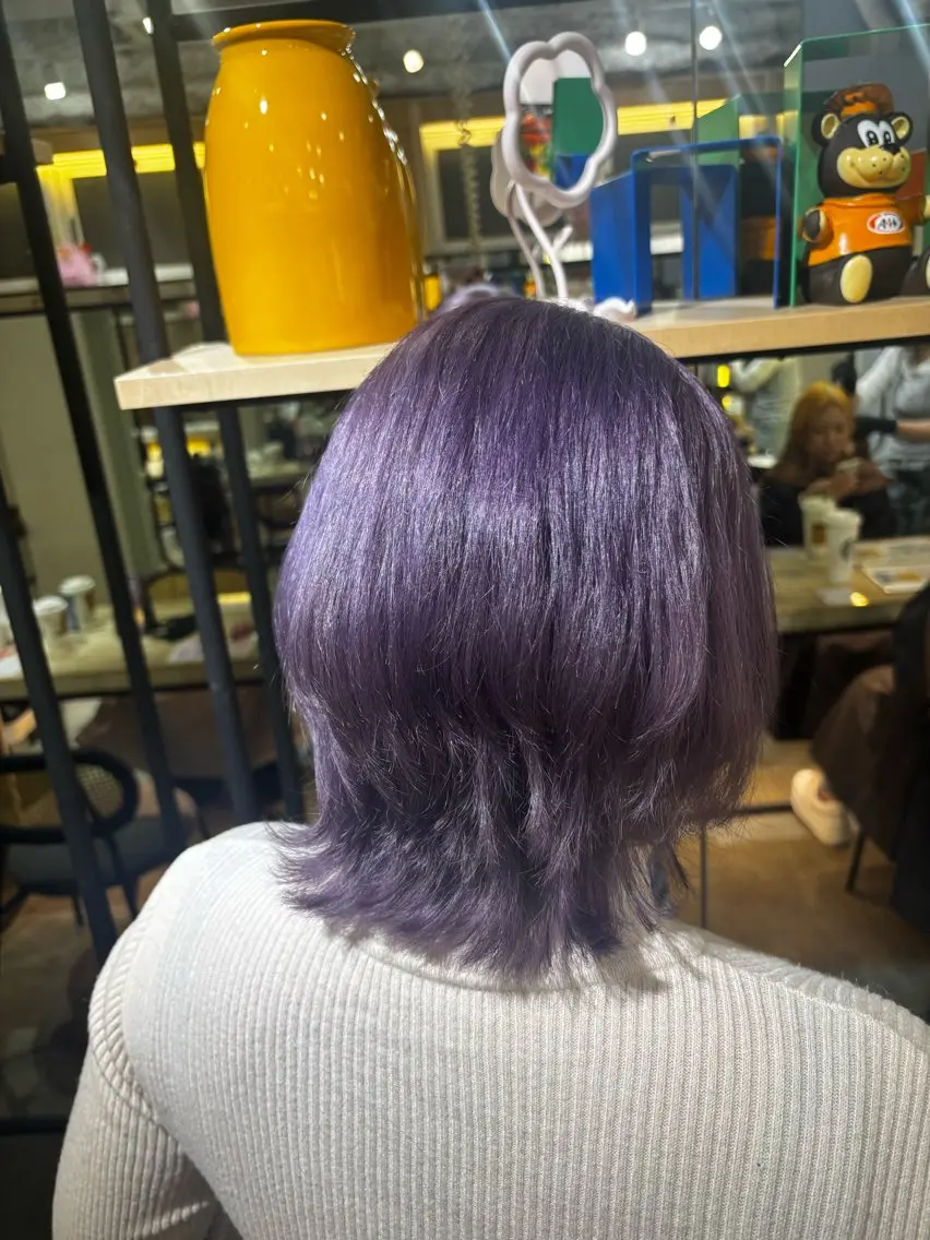 ショート パープルカラー カラーモデ ル募集riana🫧のヘアスタイル